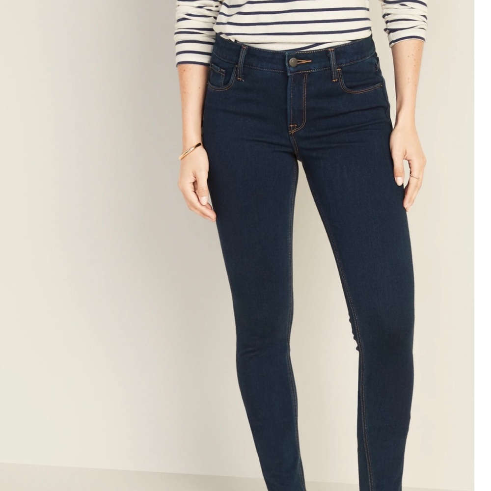 Old Navy Mid Rise Rockstar Super Skinny Jeans SZ 2